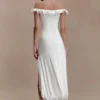 Allegra Off Shoulder Ruffle Midi Klänning – Ivory Allegra Off Shoulder Ruffle Midi Klänning – Ivory