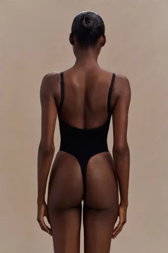 Alyssa rygglös shapewear-bodysuit – svart