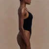 Alyssa rygglös shapewear-bodysuit – svart Alyssa rygglös shapewear-bodysuit – svart
