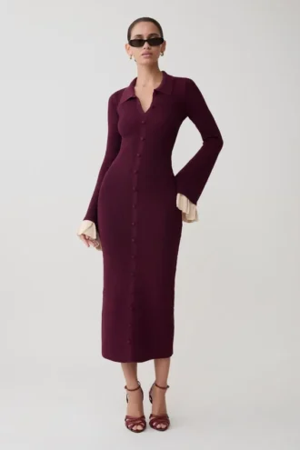 Amirose Ruffle Knit Midi Klänning – Plum