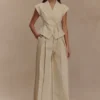 Raya linnebyxor med medelhög midja och vida ben – naturbeige Raya linnebyxor med medelhög midja och vida ben – naturbeige