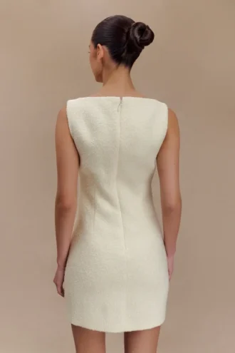 Angela texturerad bouclé-miniklänning – elfenben