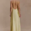 Bella Satin Halter Maxi Klänning – Lemon Bella Satin Halter Maxi Klänning – Lemon