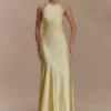 Bella Satin Halter Maxi Klänning – Lemon Bella Satin Halter Maxi Klänning – Lemon