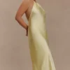 Bella Satin Halter Maxi Klänning – Lemon Bella Satin Halter Maxi Klänning – Lemon