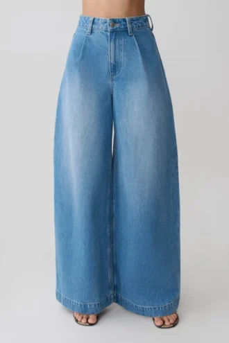 Bobby Oversized-jeans med veck fram – sommarblå