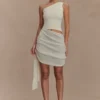 Cali Drape Kjol Knit Mini Klänning – Ivory Cali Drape Kjol Knit Mini Klänning – Ivory