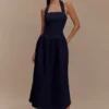 Caroline Denim Halter Midi Klänning – Indigo Blue Caroline Denim Halter Midi Klänning – Indigo Blue