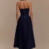 Caroline Denim Halter Midi Klänning – Indigo Blue Caroline Denim Halter Midi Klänning – Indigo Blue