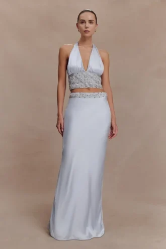 Clementine Chiffon Handbroderad Maxikjol – Ljusblå