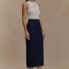 Fallon denimkjol i midilängd – indigoblå Fallon denimkjol i midilängd – indigoblå