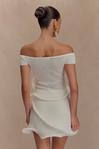 Haisley off-shoulder-stickad topp – elfenben