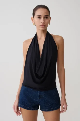 Huyen modal-top med cowl-front – svart