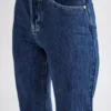 Janine högmidjade jeans med raka ben – mörkblå