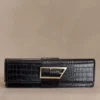 Jessica clutch i imiterat krokodilläder – svart Jessica clutch i imiterat krokodilläder – svart