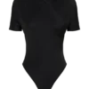 Junie kortärmad bodysuit med korsad överdel – svart Junie kortärmad bodysuit med korsad överdel – svart