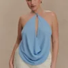 Katalina chiffong-top med cowl-halsringning och halterneck – himmelsblå