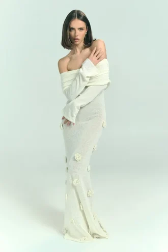 Kiki Off Shoulder Knit Rose Maxi Klänning – Ivory