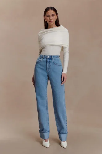 Kirralee raka jeans med uppvikt benslut – klassiskt blå