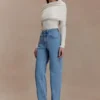 Kirralee raka jeans med uppvikt benslut – klassiskt blå Kirralee raka jeans med uppvikt benslut – klassiskt blå
