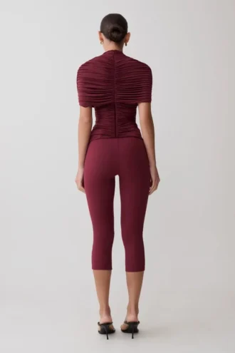 Linh Slinky höghalsad rynkad topp – Mahogany