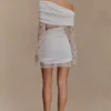 Luxie Lace Knit Mini Klänning – Ivory Luxie Lace Knit Mini Klänning – Ivory