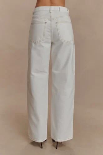 Mannon Mid Rise Denim Jeans – Vit Mannon Mid Rise Denim Jeans – Vit