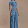 Marge figursydd kortärmad topp i Denim – klassiskt blå