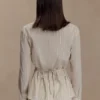 Millie bomullsskjorta med knytning bak – beige randig