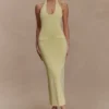 Ovina halterneck-stickad midiklänning – Lemon Ovina halterneck-stickad midiklänning – Lemon