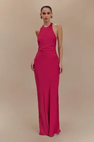 Rinna maxiklänning i satin med halterneck – Pink Cherry