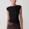 Romana kortärmad mesh-top – svart Romana kortärmad mesh-top – svart