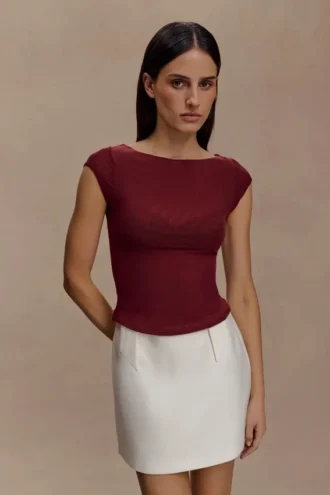Romana kortärmad mesh-top – vinröd Romana kortärmad mesh-top – vinröd