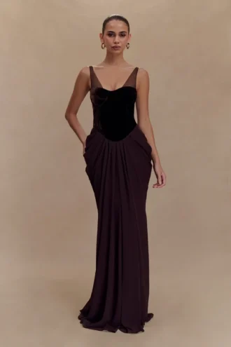Roxanne Velvet Corset Maxi Klänning – Cacao Brown