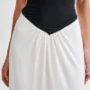 Ruby Strapless Slinky Maxi Klänning – Svart/Vit Ruby Strapless Slinky Maxi Klänning – Svart/Vit