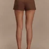 Sally Shorts i imitationsmocka – mjölkchoklad Sally Shorts i imitationsmocka – mjölkchoklad