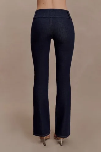 Shelly Flared Denim Jeans – tvättad indigoblå