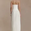 Stacie plisserad halterneck-maxiklänning – Ivory Stacie plisserad halterneck-maxiklänning – Ivory