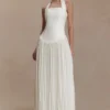Stacie plisserad halterneck-maxiklänning – Ivory Stacie plisserad halterneck-maxiklänning – Ivory