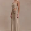 Starla axelbandslös maxiklänning med strass – Guld Starla axelbandslös maxiklänning med strass – Guld