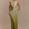 Stella draperad slinky maxiklänning – Ombre Vintage Olive Stella draperad slinky maxiklänning – Ombre Vintage Olive