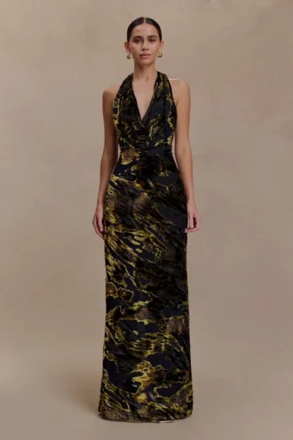 Talila maxiklänning med cowl-front – sammet med burnout