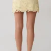 Tessa Broderie minikjol – citron Tessa Broderie minikjol – citron