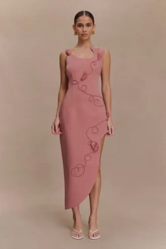 Virginia Suiting broderad midiklänning – Burnt Rose